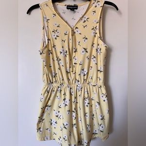 Streetwear Society Size Medium Romper